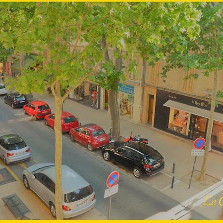 Le Craponne - Magnifique Appartement Cours Principal Plein Centre Avec Parking Salon-de-Provence Exteriér fotografie